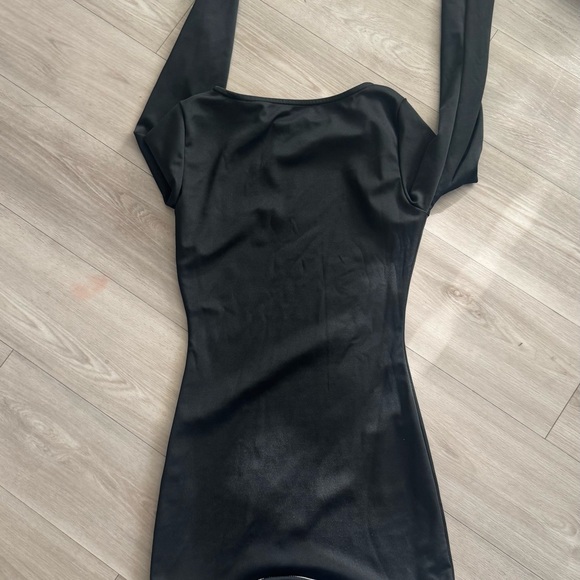 Bag of clothes - Picture 2 of 11